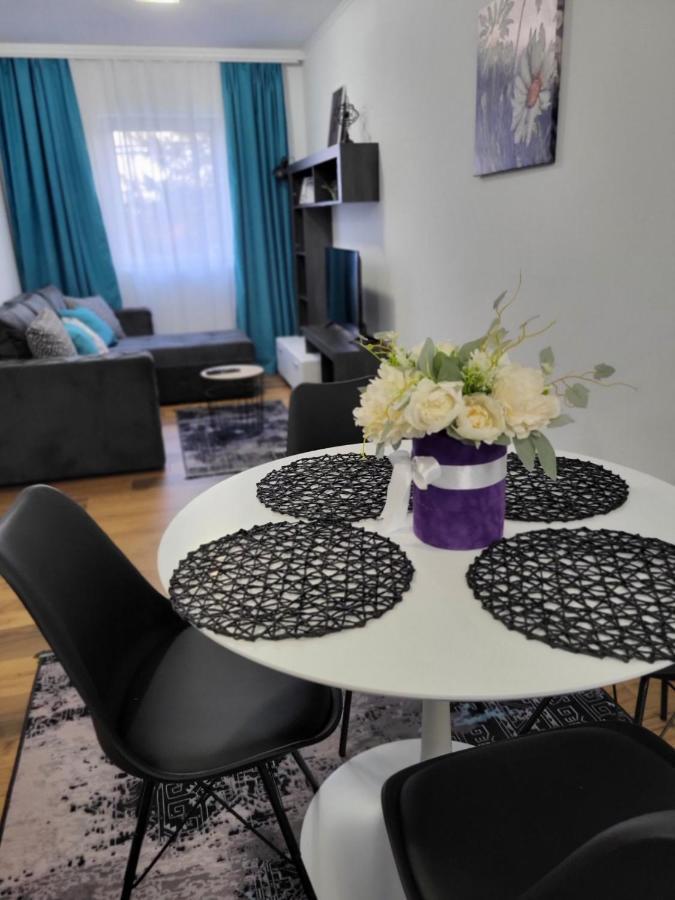 Surčin Sky Lux Apartmani المظهر الخارجي الصورة