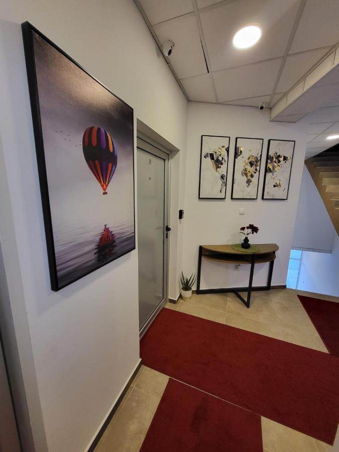 Surčin Sky Lux Apartmani المظهر الخارجي الصورة