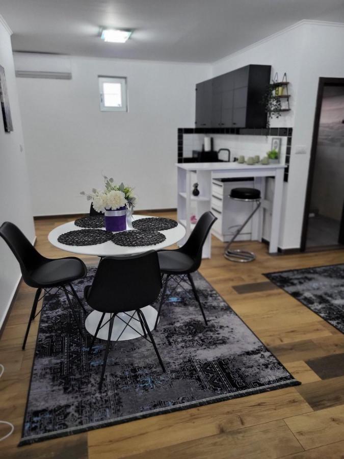Surčin Sky Lux Apartmani المظهر الخارجي الصورة
